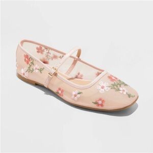 NWT Pink Floral Mesh Mary Jane Embroidered Flats
